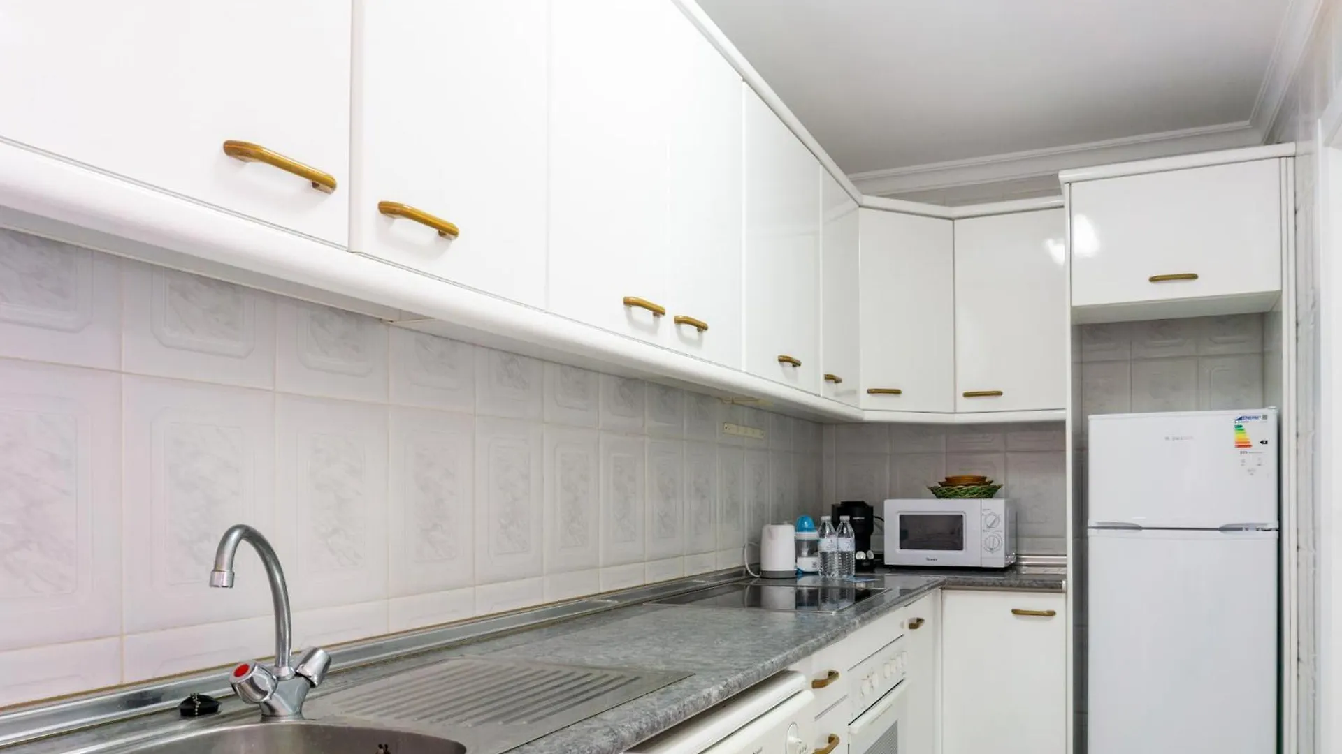 Sunny Hideaway Guadalmar Apartment Malaga